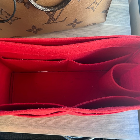 Louis Vuitton On the Go GM - Picture 6 of 6